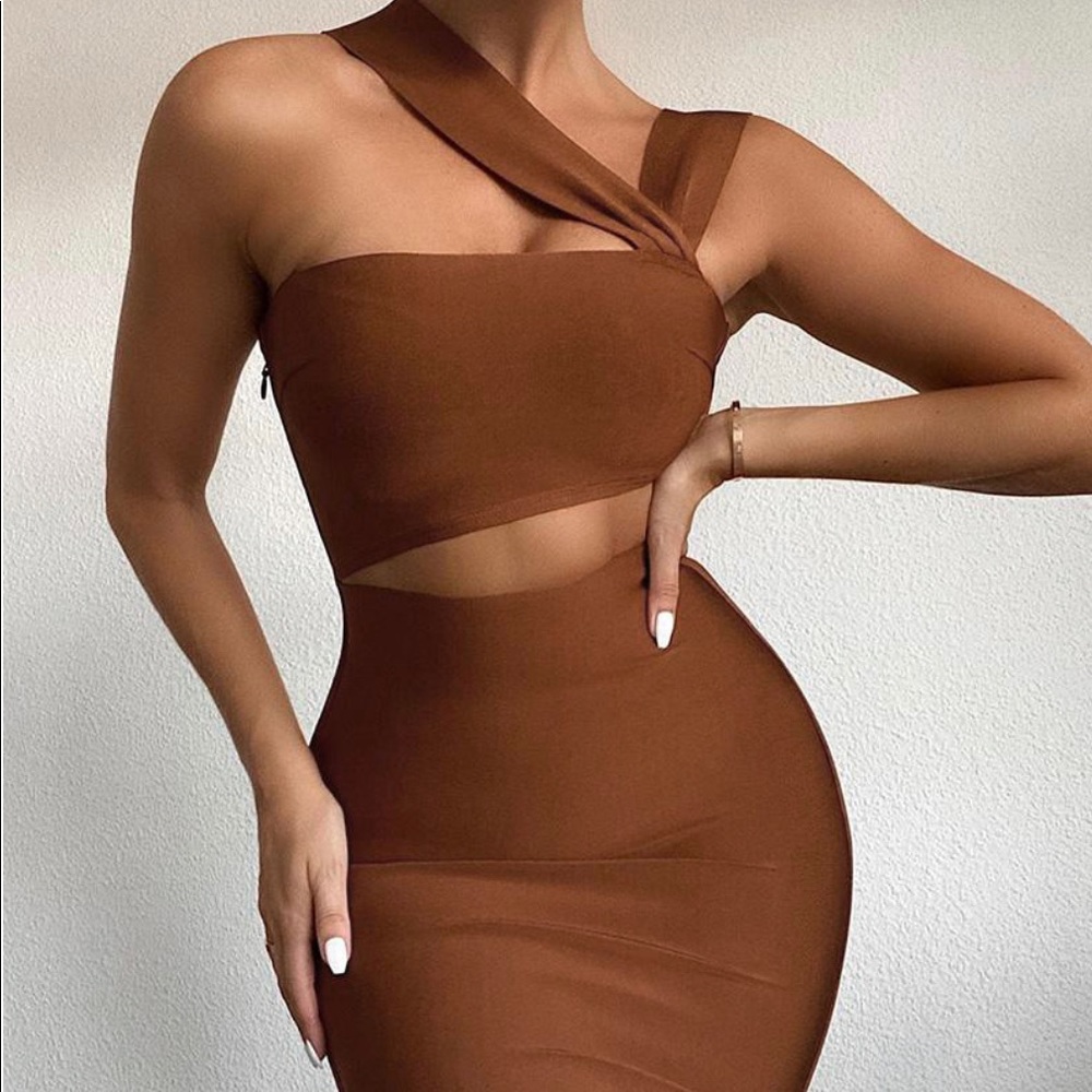 Sexy one shoulder cut out dress
